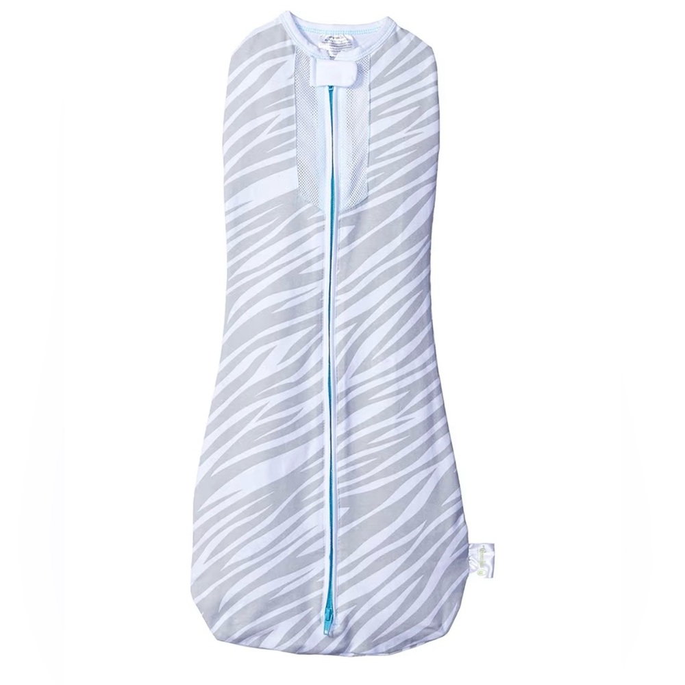 Woombie Air Swaddle Grey Zebra